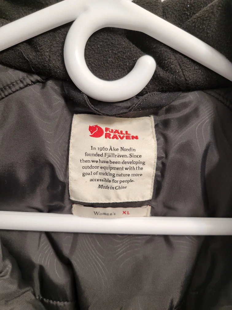 Fj�ällräven Women's Winter Jacket image indicator(3)