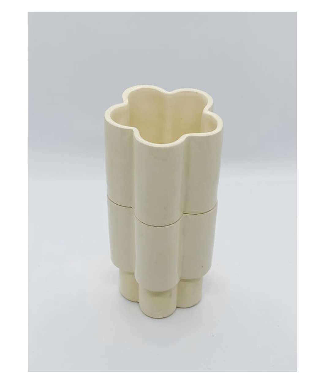 Pair of flower stackable cups