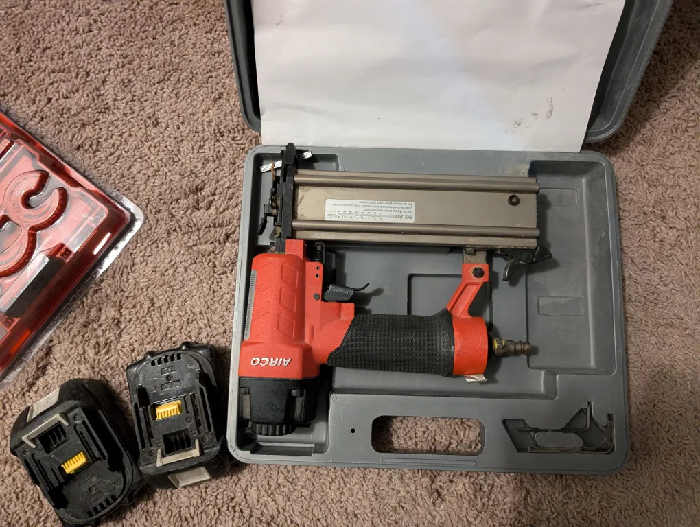 AIRCO Cordless Brad Nailer image indicator(2)