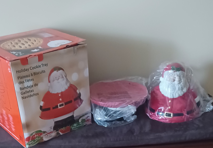 Santa Cookie Tray - photo 3