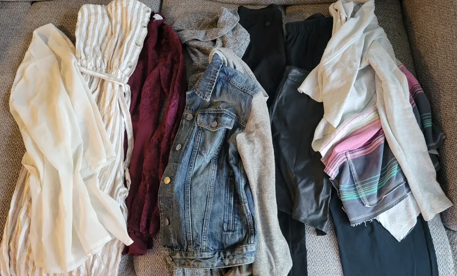 Women's Clothing Bundle thumbnail