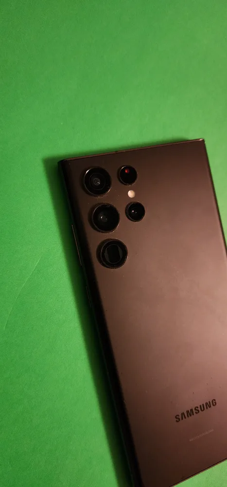 Samsung Galaxy S22 Ultra thumbnail