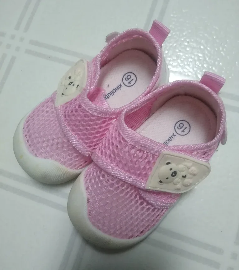 Three Pairs of Baby Shoes image indicator(3)