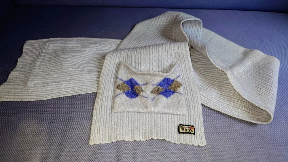 Blue Knit Hat and Scarf Set image indicator(2)