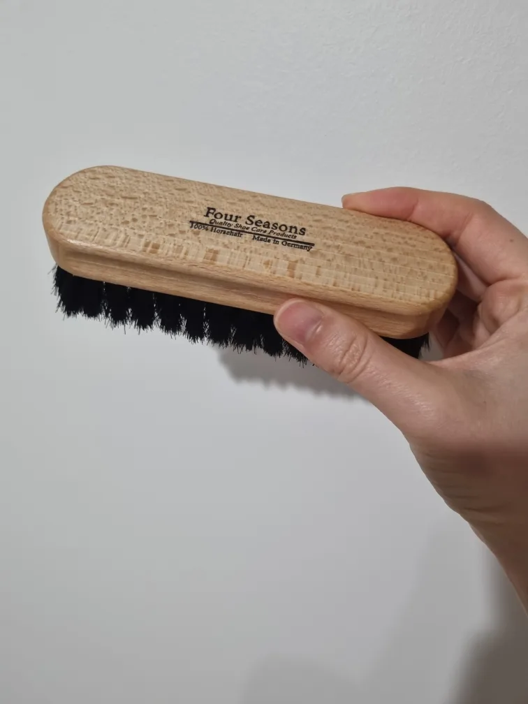 Leather Cleaning Kit - Saddle Soap, Conditioner and Brush image indicator(3)