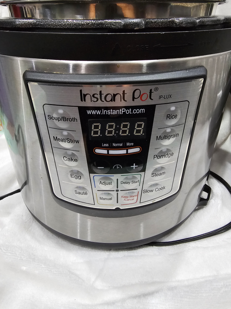 Instant Pot iP-Lux Electric Pressure Cooker