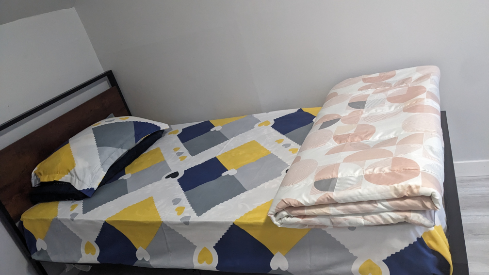 comforter - photo 4