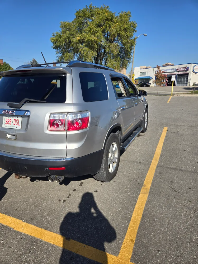 GMC Acadia image indicator(3)