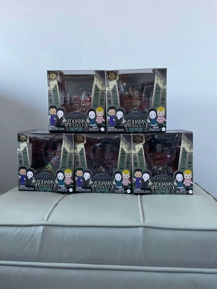 The Addams Family Polly Pocket image indicator(2)