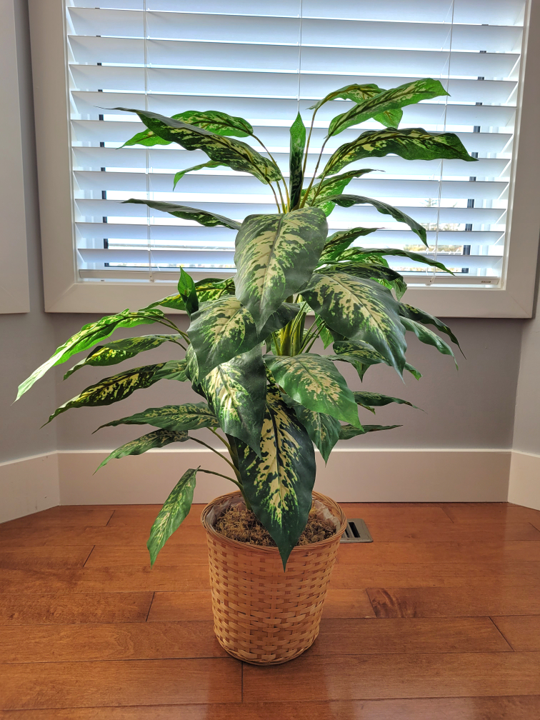 Artificial Plant Home Decor with Basket