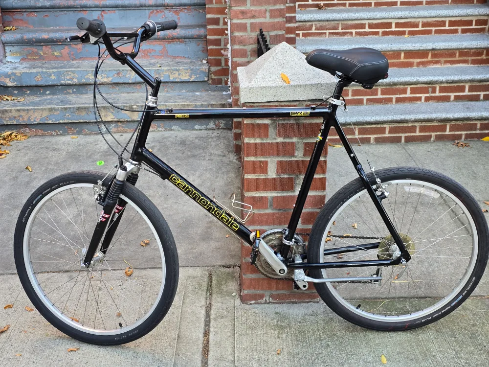 Cannondale Cad 1 F300 61cm Mountain Bike image indicator(2)