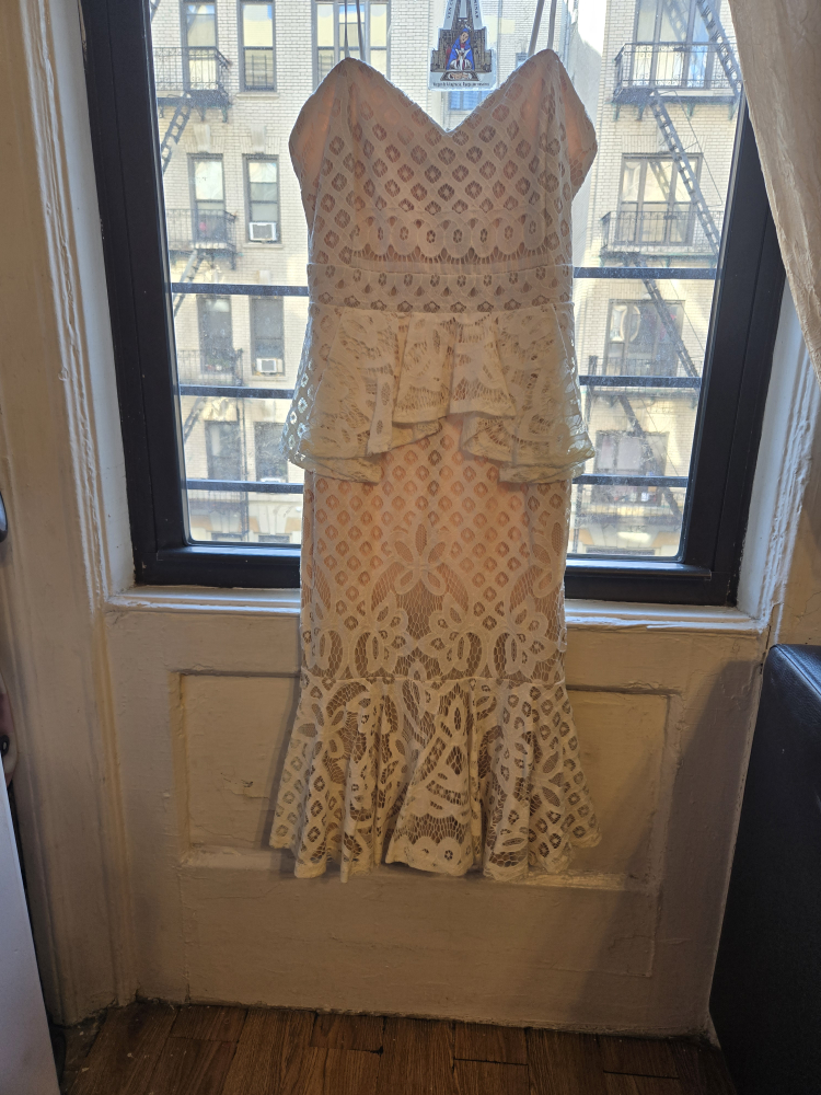Boohoo Peplum White Lace Dress - photo 4