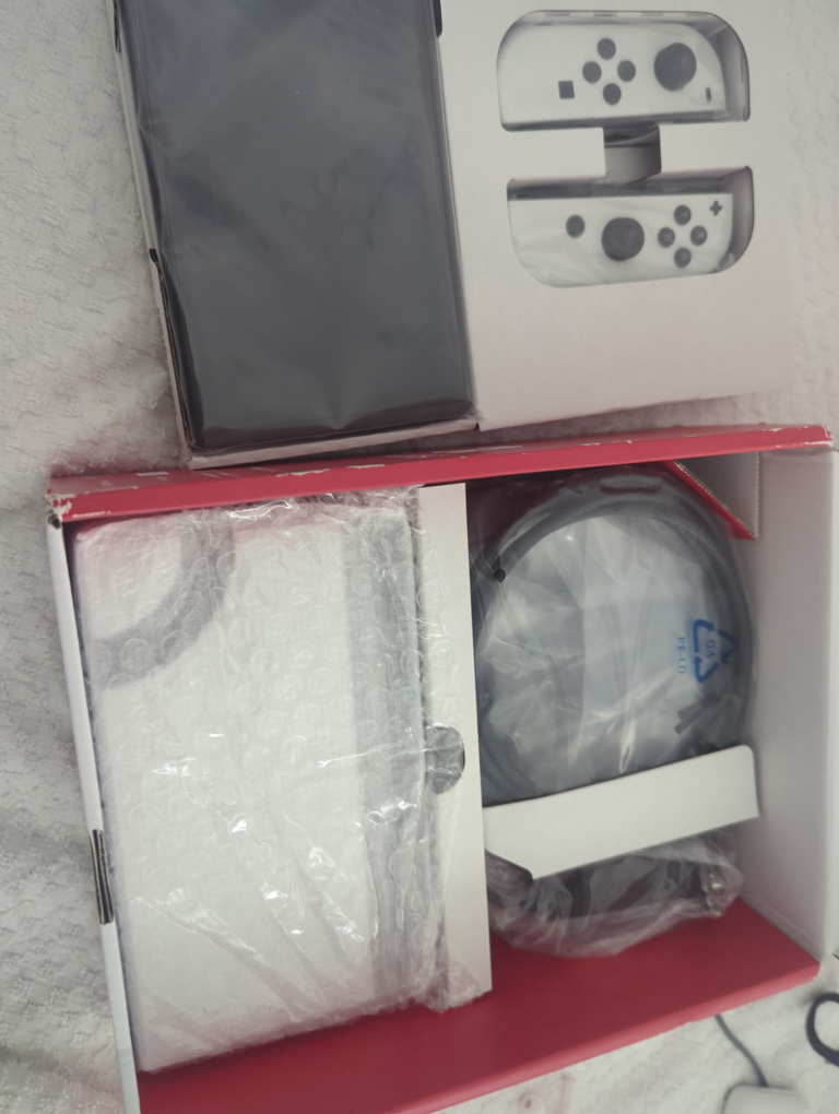 Nintendo Switch OLED  Console