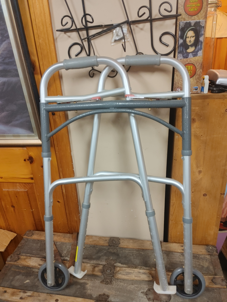 Used Walker - photo 2