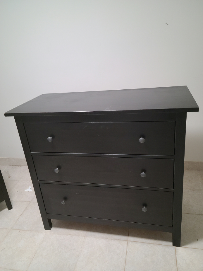 Black 3-Drawer Dresser