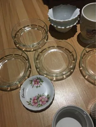 Lot of Mugs, Dishes, Glasses image indicator(6)