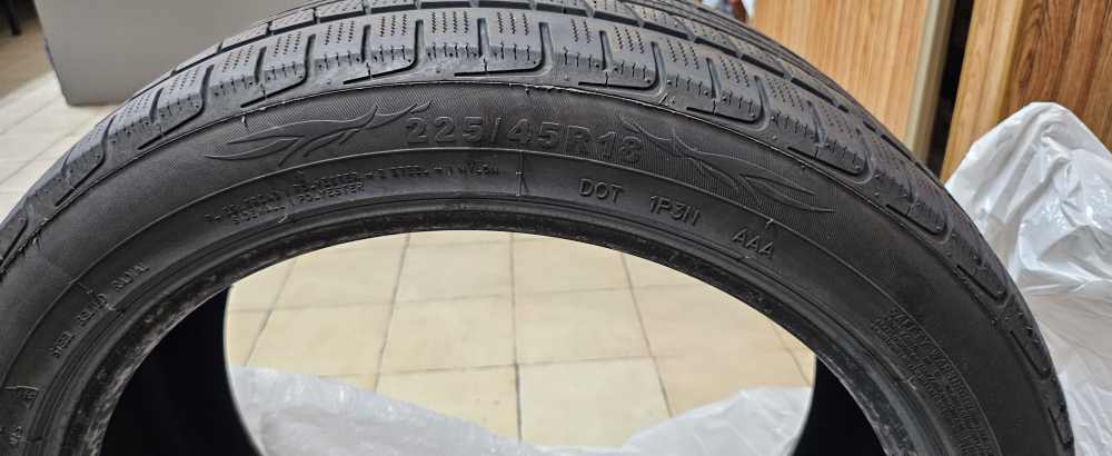225/45R18 Tires - photo 3