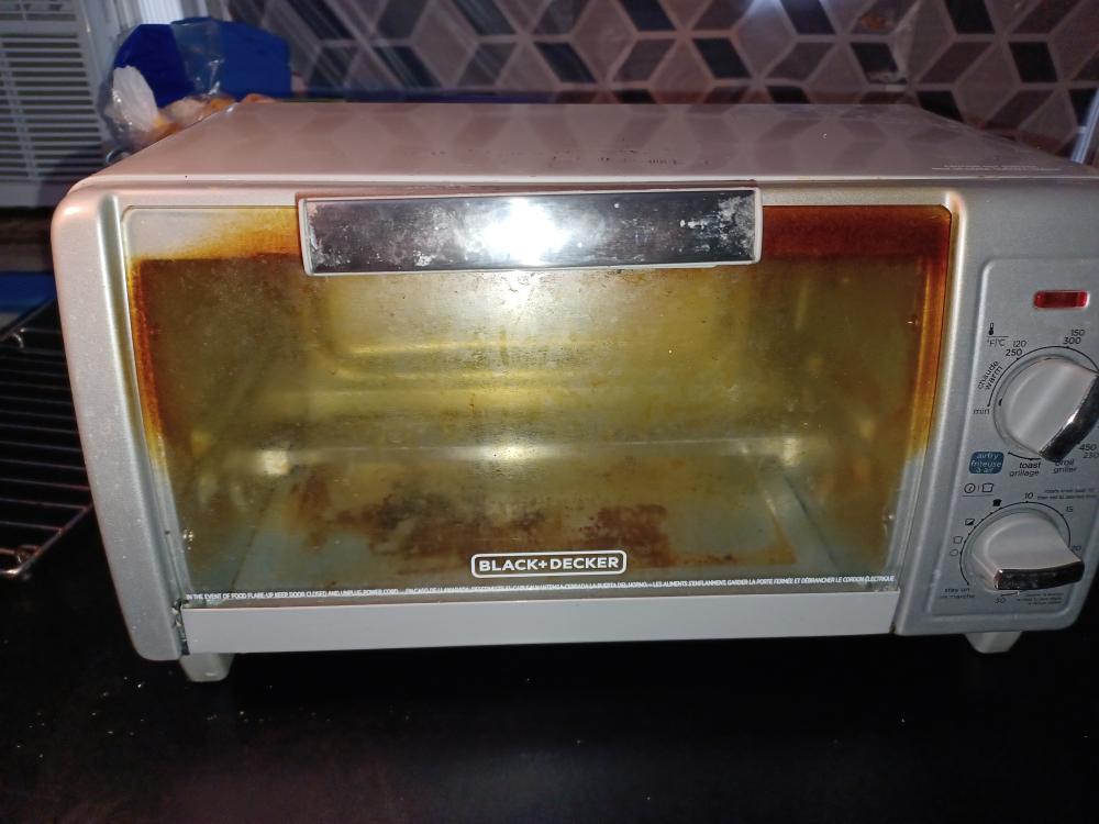 Black + Decker Toaster Oven and Air Fryer - photo 4