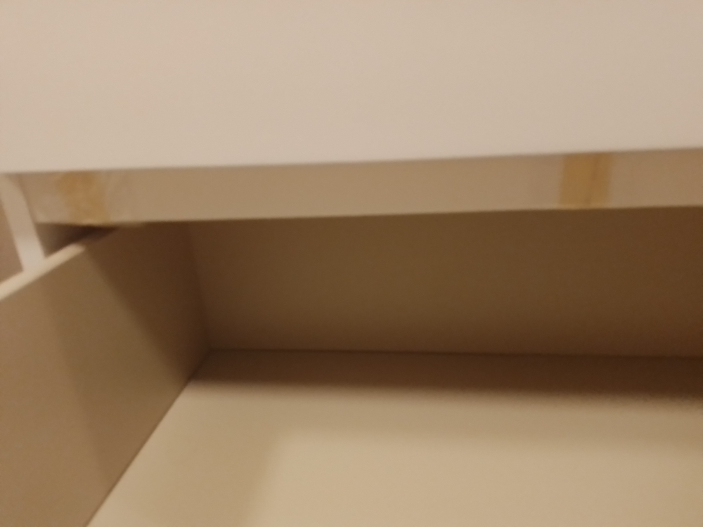 IKEA Malm 4 Drawer Dresser in white - photo 5