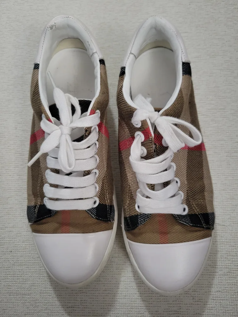 Burberry Check Low Top Sneakers image indicator(3)