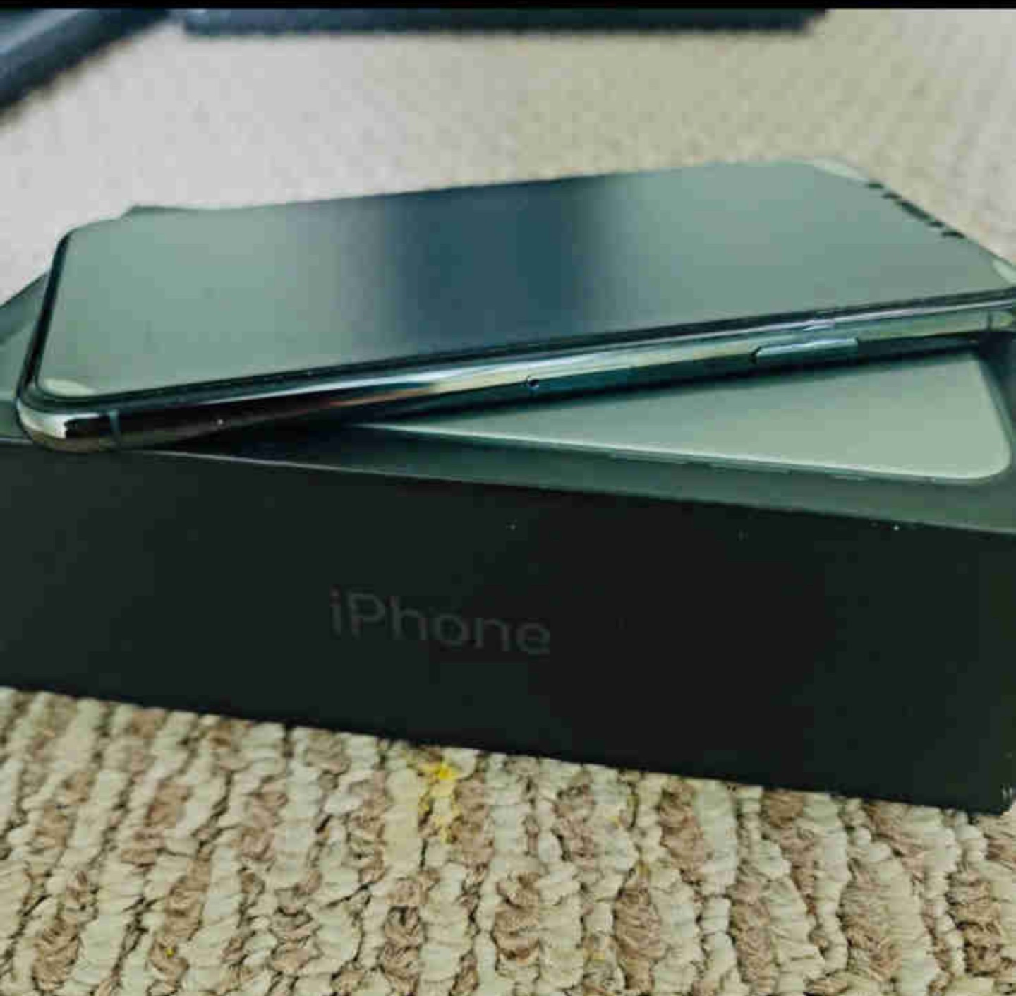 iPhone 11 Pro Max 64GB Midnight Green