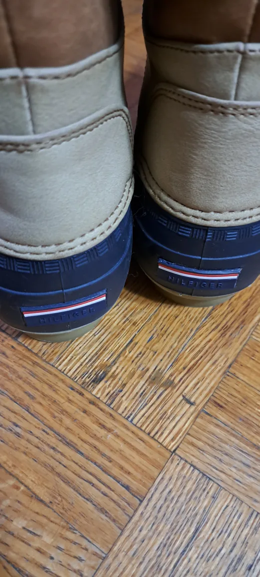 Tommy Hilfiger winter boots image indicator(2)