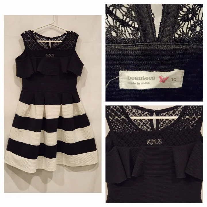 Girl's dresses $15 each or take both $20 image indicator(2)