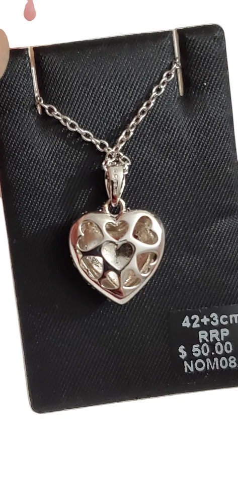 Silver Heart Necklace image indicator(3)