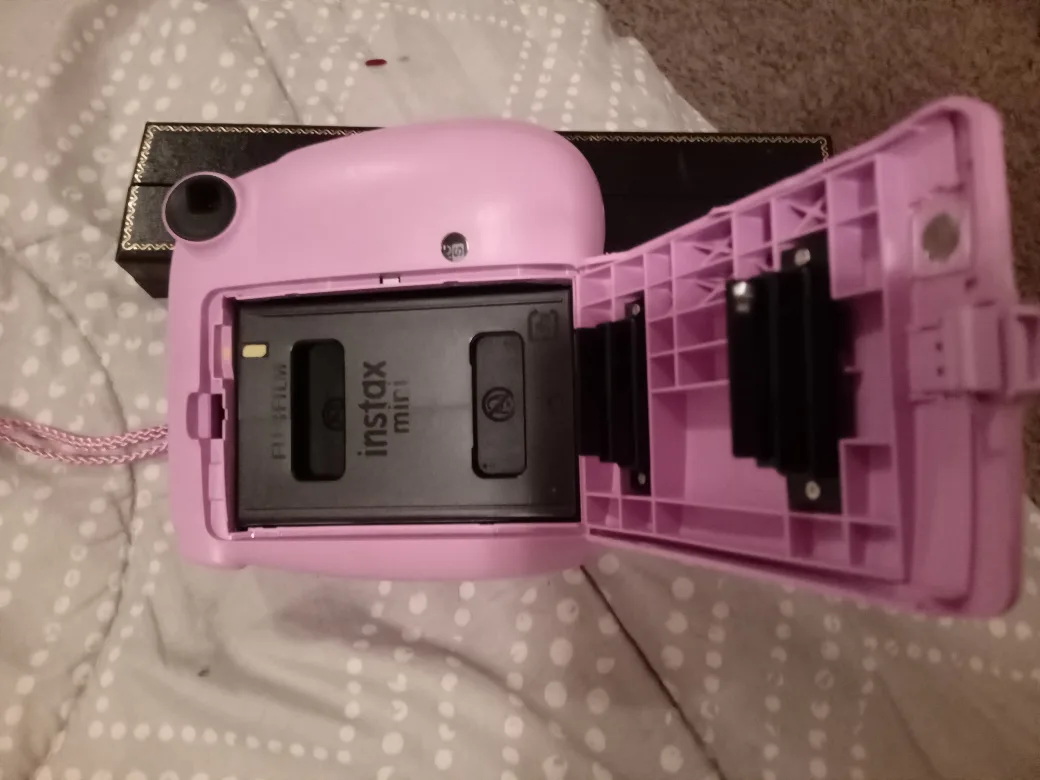 Fujifilm instax mini 7+ Instant Camera - Lilac image indicator(4)