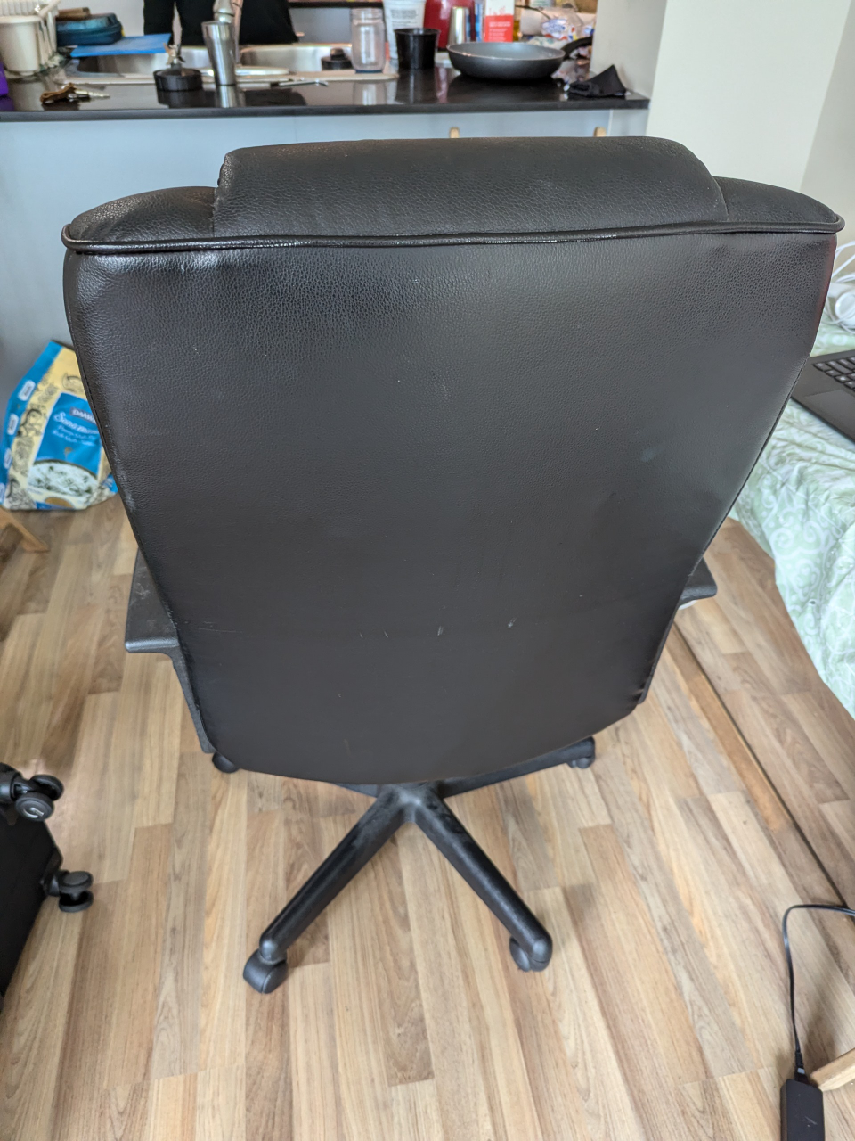 office chair - photo 2