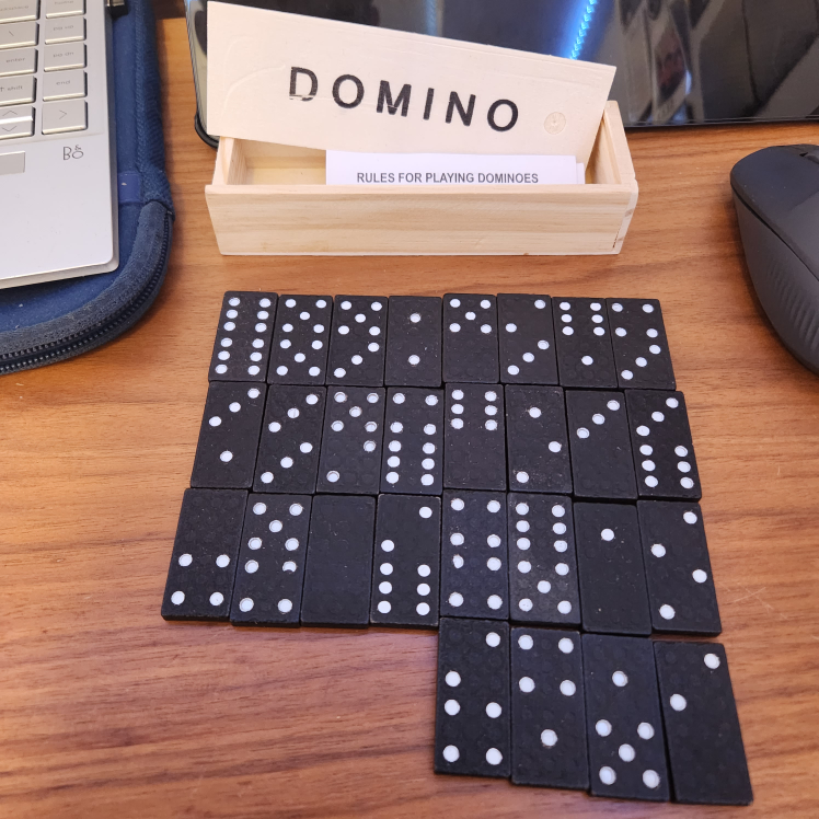 Dominoes Set - photo 2