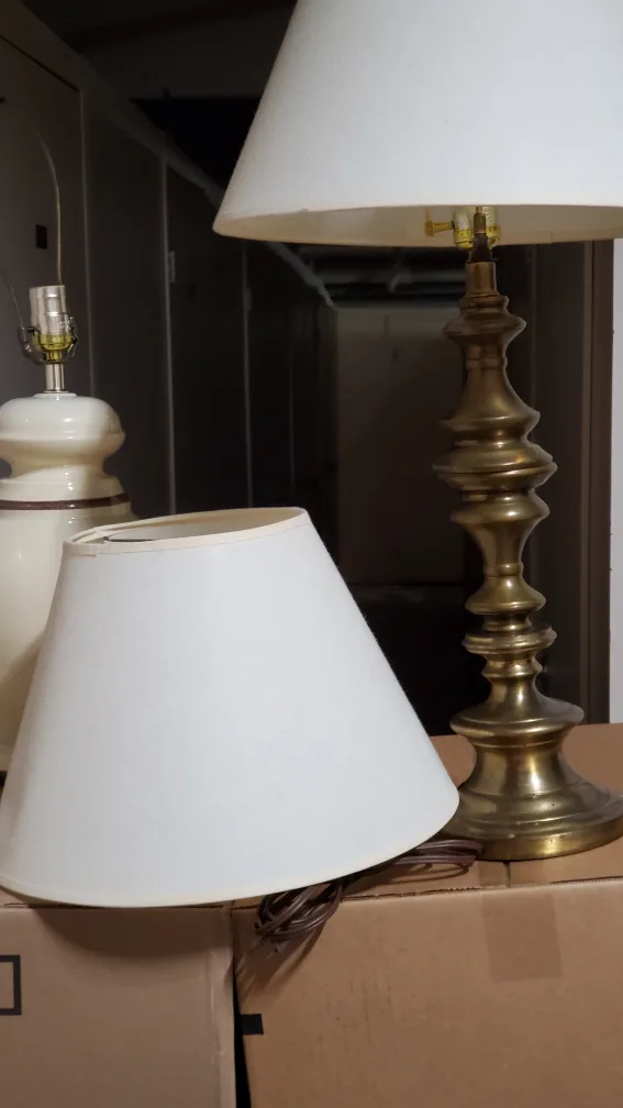 ( 4 ) LAMPS. 1- Brass Table Lamp with White Shade image indicator(5)