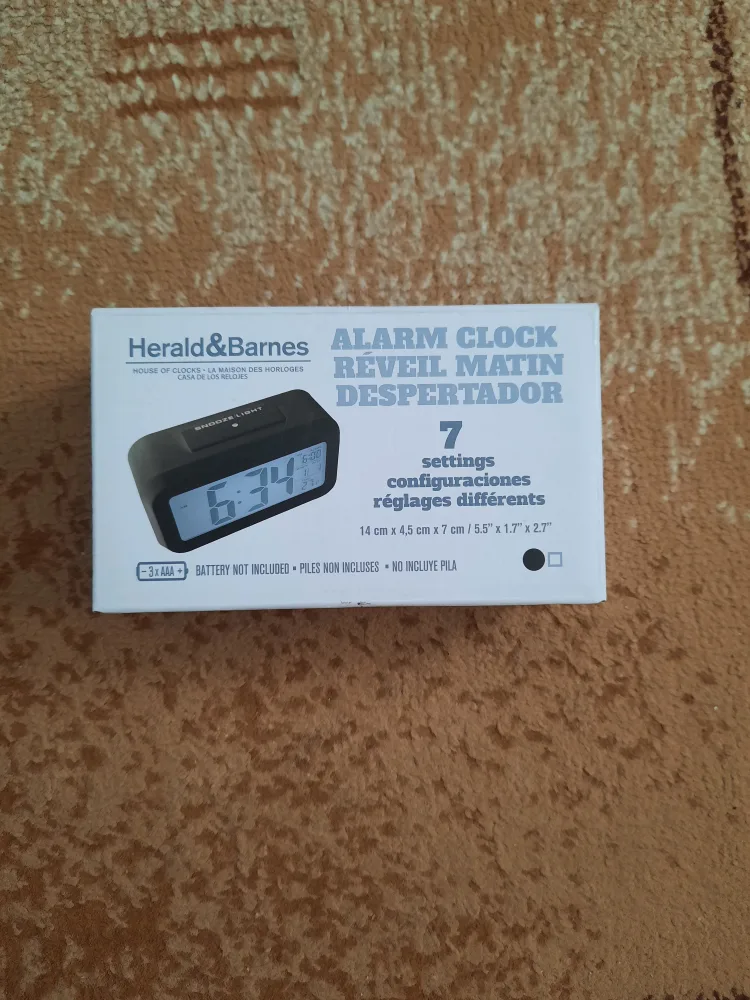 #freecycle Herald & Barnes Alarm Clock - 7 Settings thumbnail