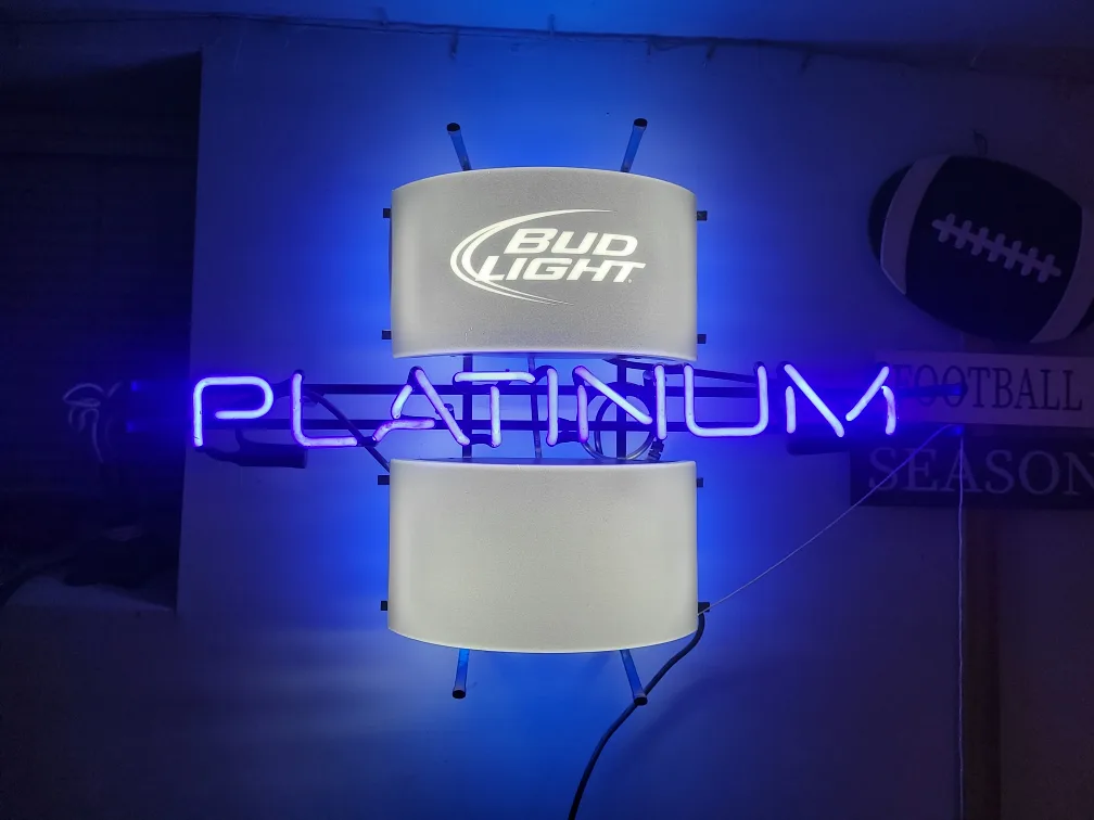 bud light platinum  neon sign image indicator(4)