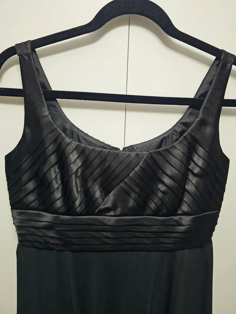 Black Cocktail Dress image indicator(3)