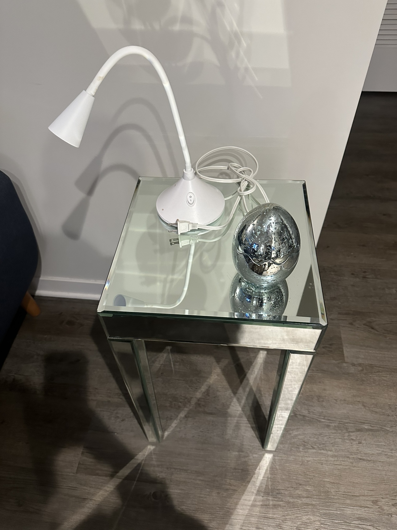 Mirrored End Table - photo 3