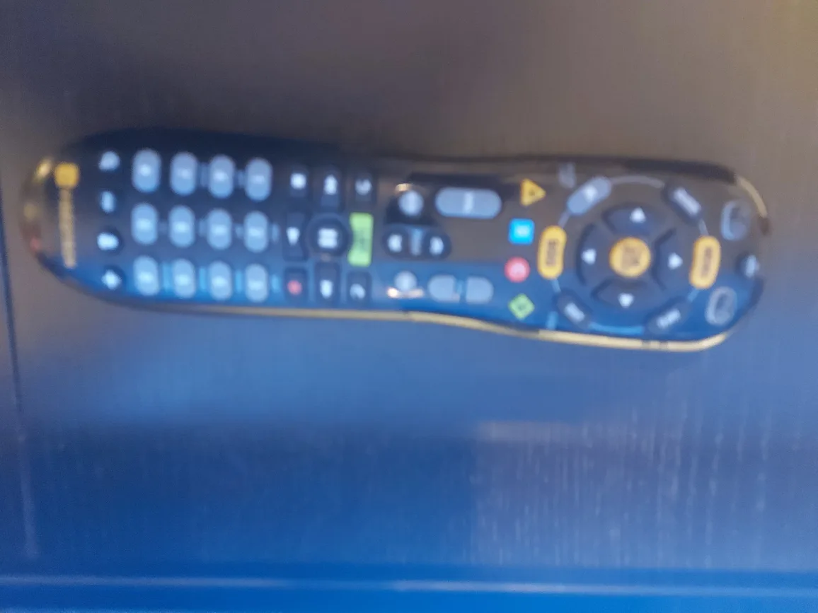 Sharp 32 inch LED TV image indicator(6)