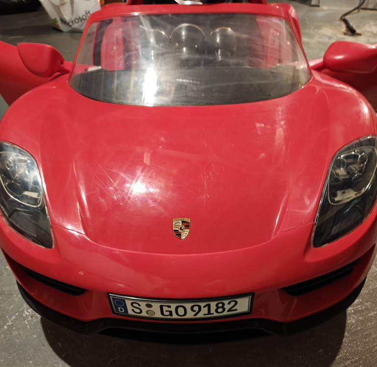 Kids Ride On Toy Car - Porsche 918 Spyder