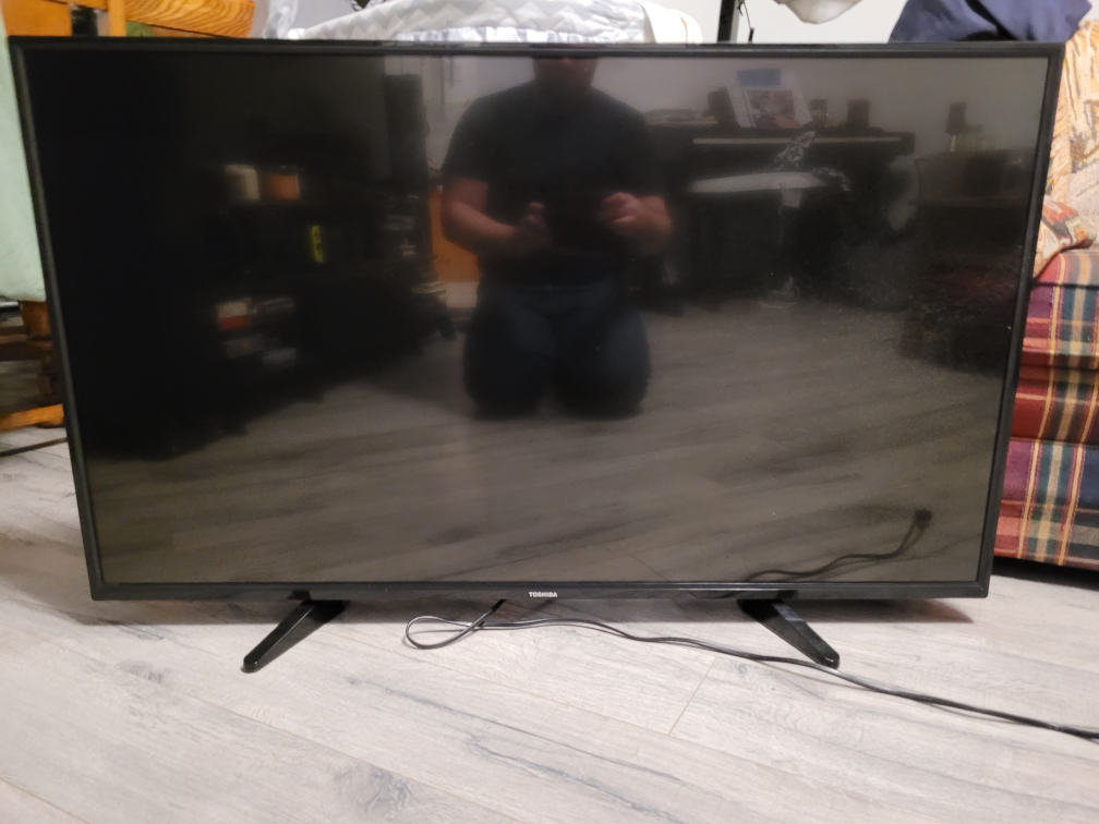 49 Inch Toshiba TV - photo 2