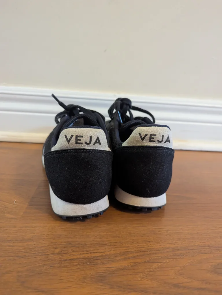 VEJA Sneakers image indicator(3)