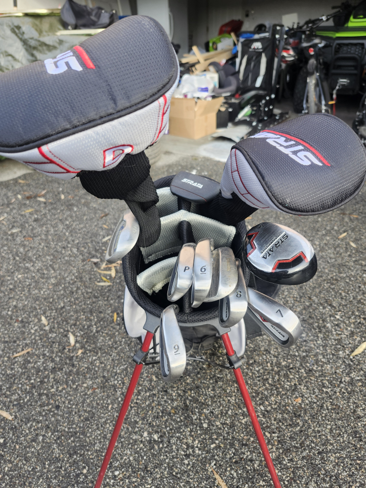 Callaway Strata Golf Clubs & Bag