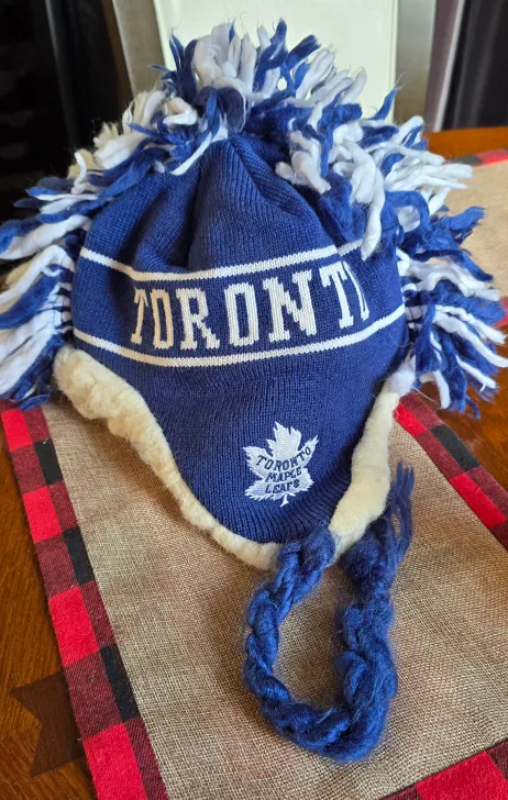 NEW- Toronto Maple Leafs Reebok toque image indicator(2)