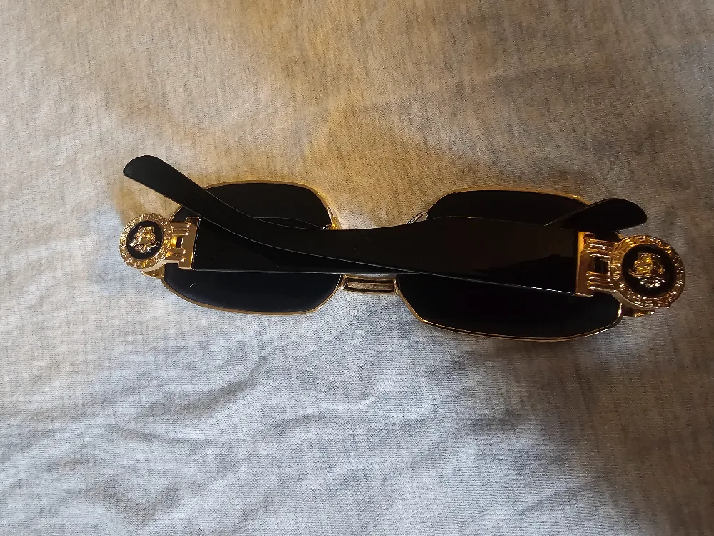 Versace Sunglasses image indicator(2)