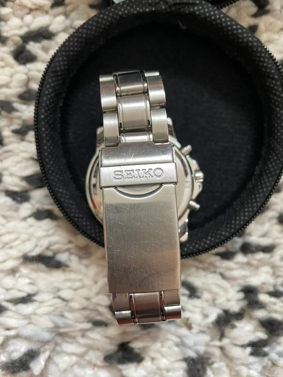 Seiko Chronograph 100M Watch image indicator(2)