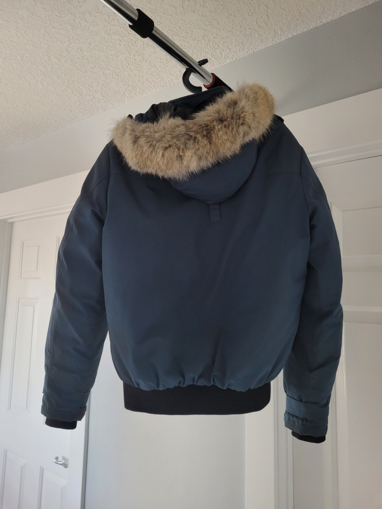 Men's Winter Parker Size Medium - photo 2