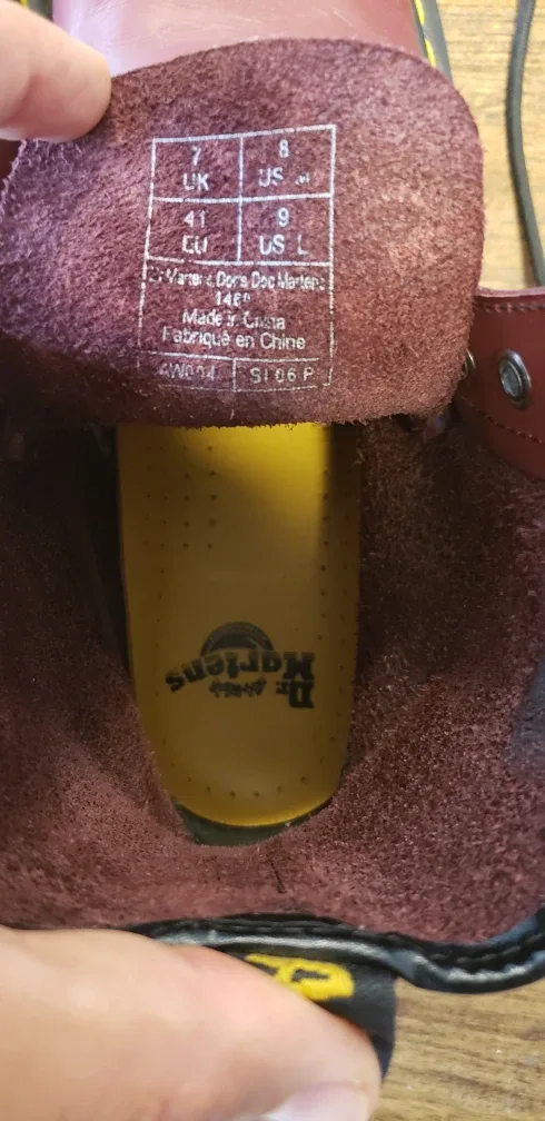 Dr. Martens Boots air cushion sole image indicator(2)