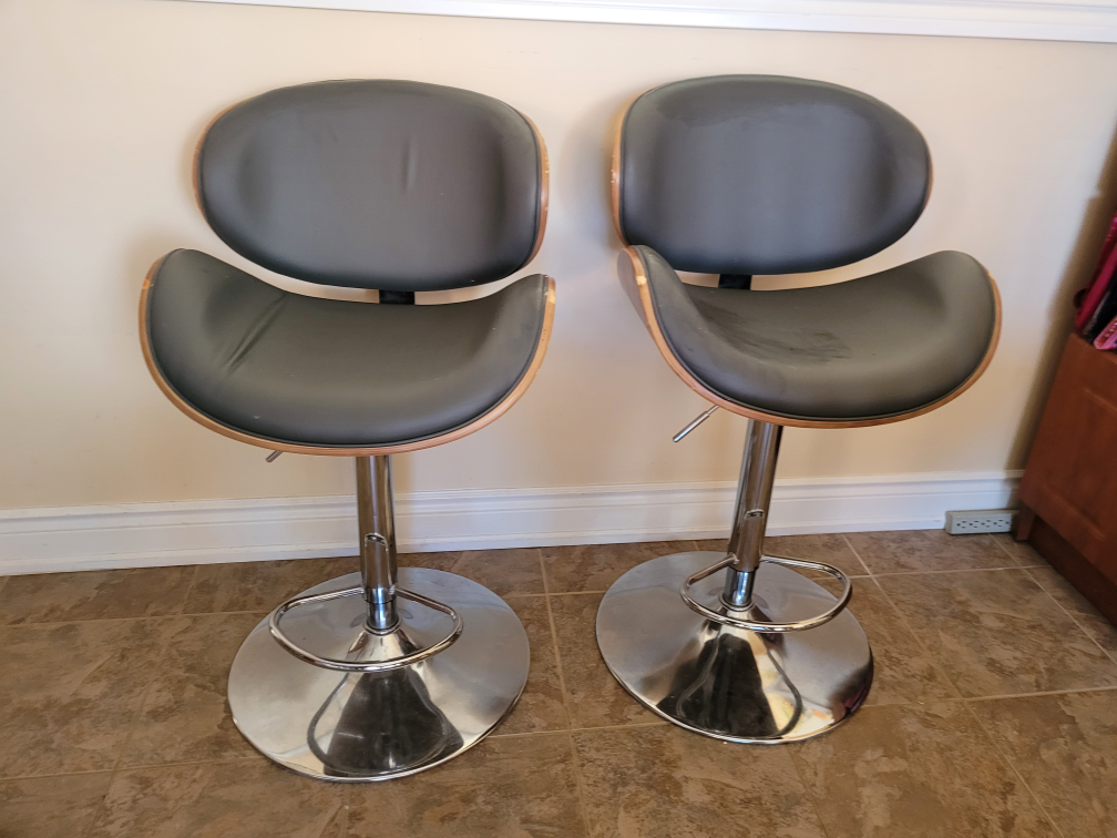 Set of 2 Bar Stools $35 each