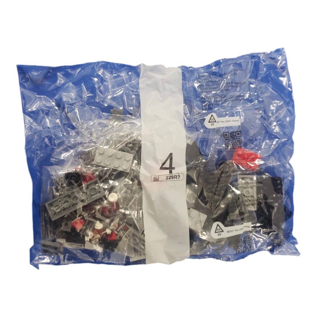LEGO Star Wars First Order Star Destroyer 75190 - photo 4