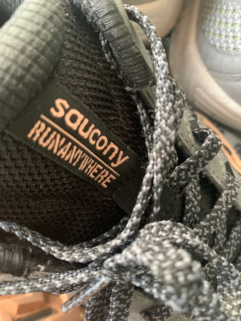 Saucony ladies running Shoe New size 10 & 9 image indicator(3)