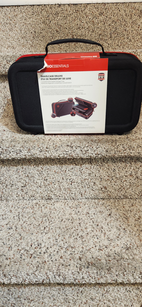 Nintendo Switch Travel Case Deluxe - photo 2